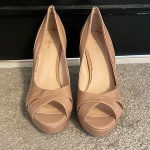 Nine West Nude Pantent Leather Peeptoe Heel